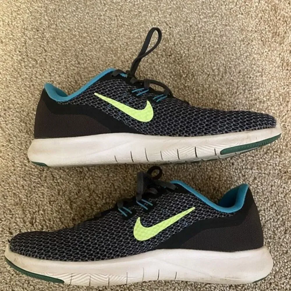 Nike Flex TR 7 cross training shoes size women’s 8.5